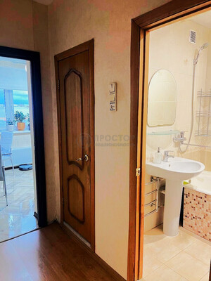 Продам трехкомнатную (3-комн.) квартиру, Лермонтовский пр-кт, 12, Москва г