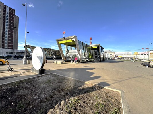 Продам трехкомнатную (3-комн.) квартиру, Лермонтовский пр-кт, 12, Москва г