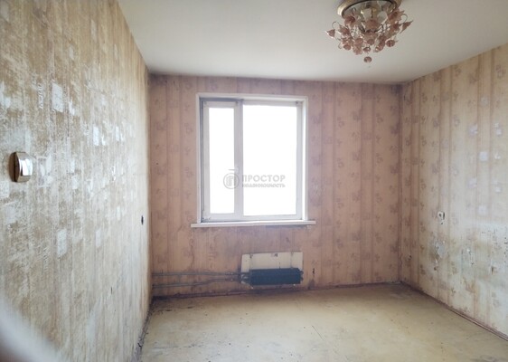 Продам трехкомнатную (3-комн.) квартиру, Харьковская ул, 1к3, Москва г