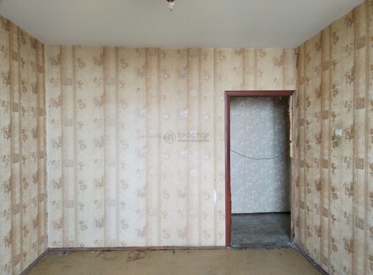 Продам трехкомнатную (3-комн.) квартиру, Харьковская ул, 1к3, Москва г