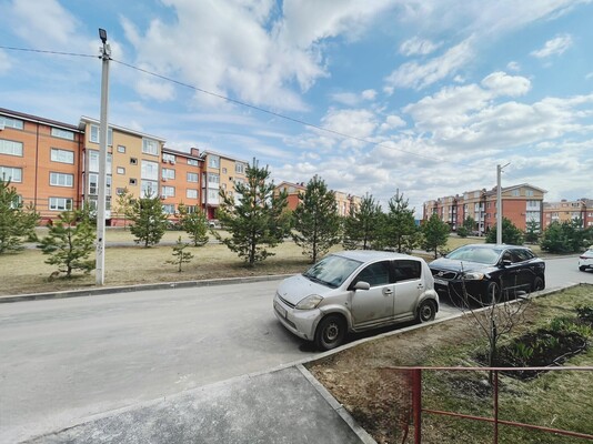 Продам двухкомнатную (2-комн.) квартиру, Берёзки ул, 10к3, Рогово п