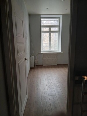 Продам трехкомнатную (3-комн.) квартиру, Ленинский пр-кт, 68/10, Москва г