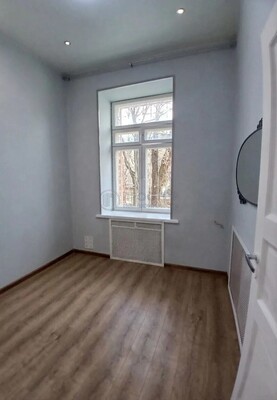 Продам трехкомнатную (3-комн.) квартиру, Ленинский пр-кт, 68/10, Москва г
