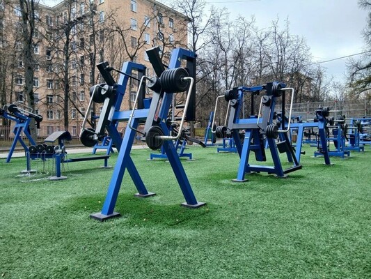 Продам трехкомнатную (3-комн.) квартиру, Ленинский пр-кт, 68/10, Москва г