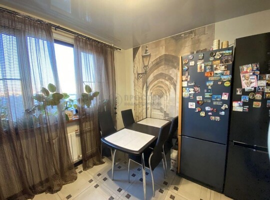 Продам трехкомнатную (3-комн.) квартиру, Кантемировская ул, 16к1А, Москва г