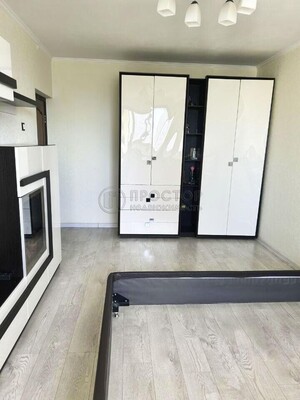 Продам трехкомнатную (3-комн.) квартиру, Кантемировская ул, 16к1А, Москва г