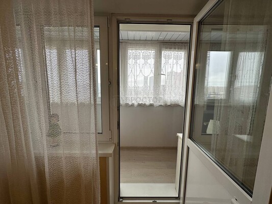 Продам трехкомнатную (3-комн.) квартиру, Матвеевская ул, 18к1, Москва г