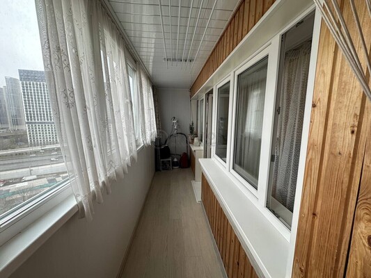 Продам трехкомнатную (3-комн.) квартиру, Матвеевская ул, 18к1, Москва г