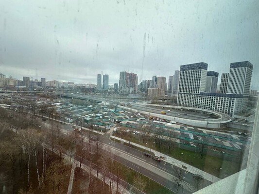 Продам трехкомнатную (3-комн.) квартиру, Матвеевская ул, 18к1, Москва г