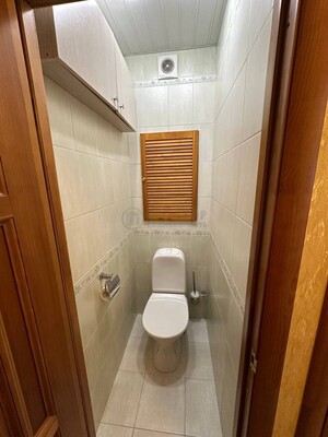 Продам трехкомнатную (3-комн.) квартиру, Матвеевская ул, 18к1, Москва г