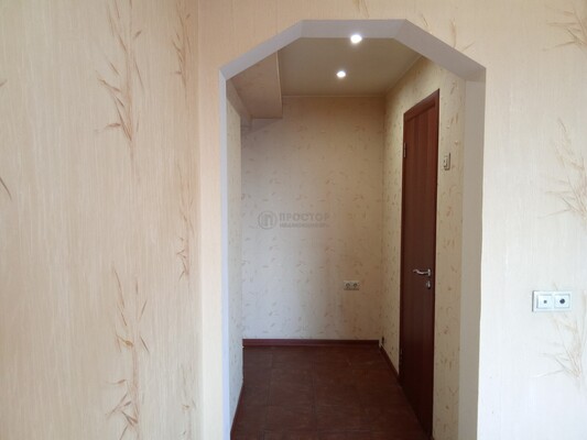 Продам комнату в 2-комн. квартире, Саратовская ул, 3к2, Москва г