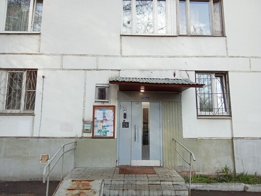 Продам комнату в 2-комн. квартире, Саратовская ул, 3к2, Москва г