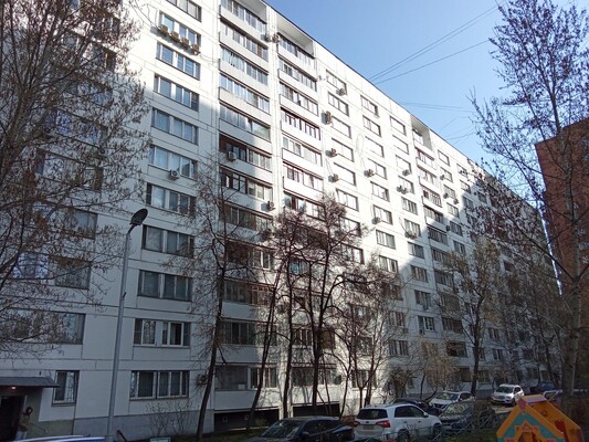 Продам комнату в 2-комн. квартире, Саратовская ул, 3к2, Москва г