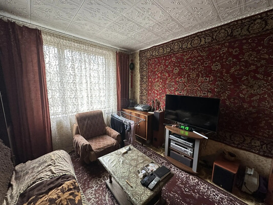 Продам двухкомнатную (2-комн.) квартиру, Чертановская ул, 33к1, Москва г