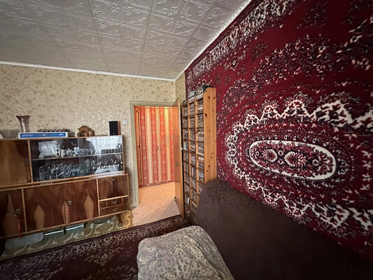 Продам двухкомнатную (2-комн.) квартиру, Чертановская ул, 33к1, Москва г