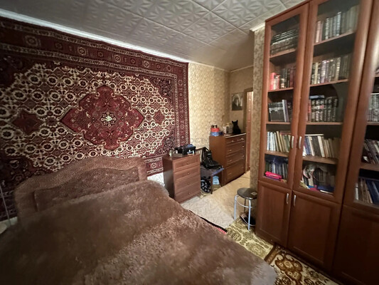 Продам двухкомнатную (2-комн.) квартиру, Чертановская ул, 33к1, Москва г