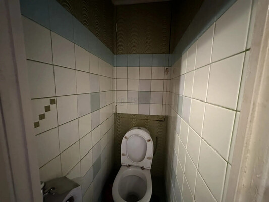 Продам двухкомнатную (2-комн.) квартиру, Чертановская ул, 33к1, Москва г