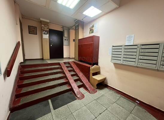 Продам трехкомнатную (3-комн.) квартиру, Жебрунова ул, 1, Москва г