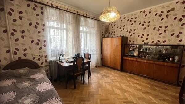 Продам трехкомнатную (3-комн.) квартиру, Заводская ул, 11, Видное г