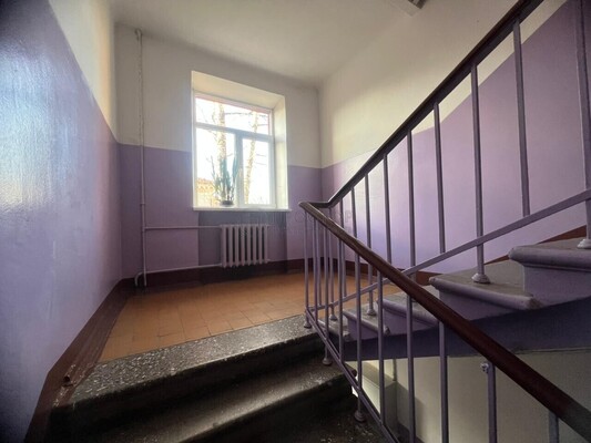 Продам трехкомнатную (3-комн.) квартиру, Заводская ул, 11, Видное г