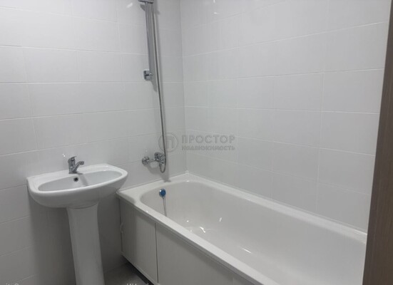 Продам двухкомнатную (2-комн.) квартиру, Посланников пер, 6, Москва г