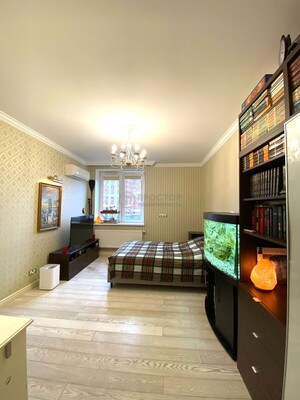 Продам многокомнатную квартиру, Твардовского ул, 12к2, Москва г