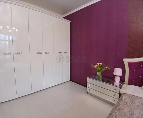 Продам двухкомнатную (2-комн.) квартиру, Ленинский пр-кт, 71, Москва г