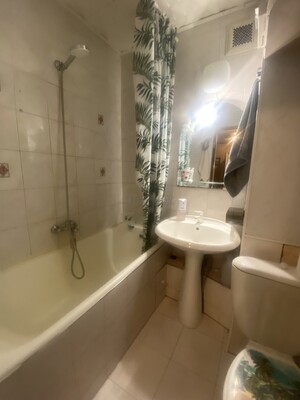 Продам однокомнатную (1-комн.) квартиру, Вятская ул, 16, Москва г