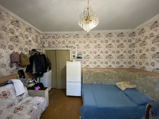 Продам 2-комн. в 3-комн. квартире, 1-я Владимирская ул, 8, Москва г