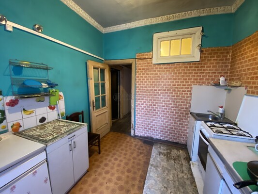 Продам 2-комн. в 3-комн. квартире, 1-я Владимирская ул, 8, Москва г