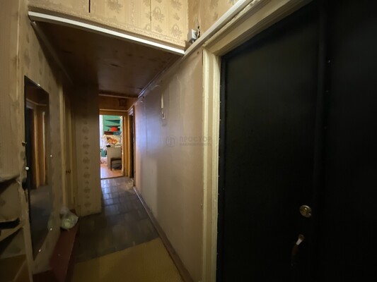 Продам 2-комн. в 3-комн. квартире, 1-я Владимирская ул, 8, Москва г