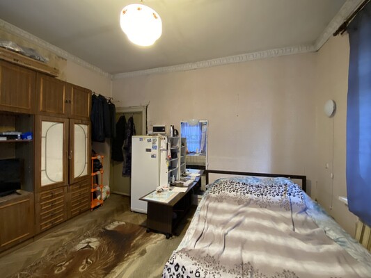 Продам 2-комн. в 3-комн. квартире, 1-я Владимирская ул, 8, Москва г