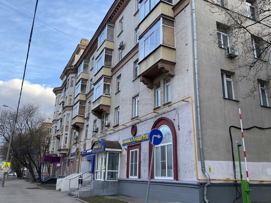 Продам 2-комн. в 3-комн. квартире, 1-я Владимирская ул, 8, Москва г