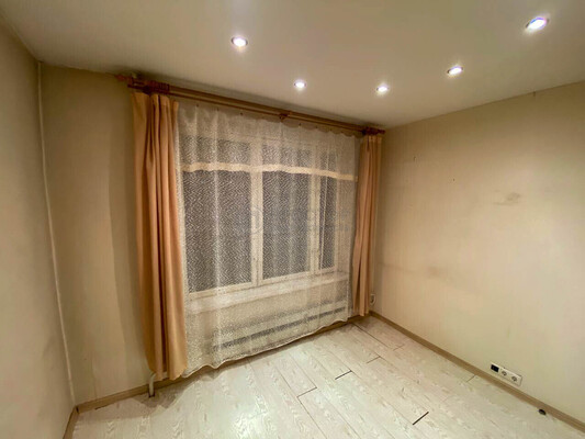 Продам трехкомнатную (3-комн.) квартиру, Хабаровская ул, 19к1, Москва г