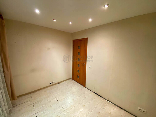 Продам трехкомнатную (3-комн.) квартиру, Хабаровская ул, 19к1, Москва г