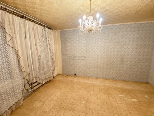 Продам трехкомнатную (3-комн.) квартиру, Хабаровская ул, 19к1, Москва г