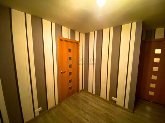 Продам трехкомнатную (3-комн.) квартиру, Хабаровская ул, 19к1, Москва г