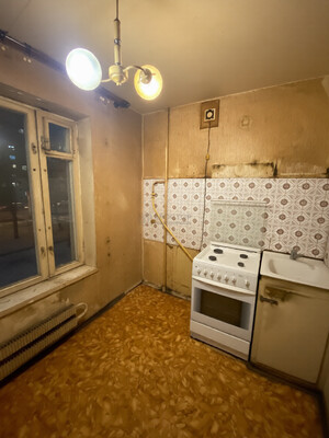 Продам трехкомнатную (3-комн.) квартиру, Хабаровская ул, 19к1, Москва г