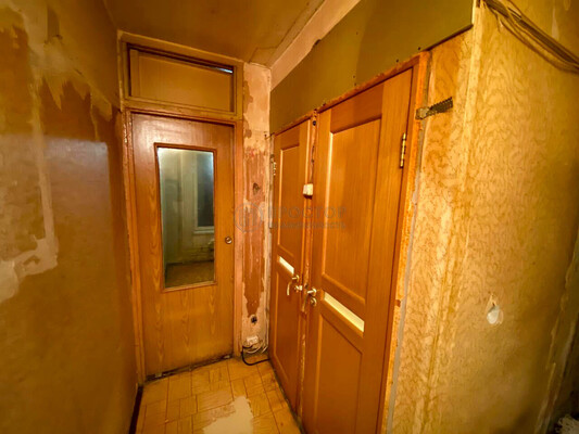 Продам трехкомнатную (3-комн.) квартиру, Хабаровская ул, 19к1, Москва г