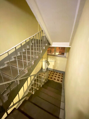 Продам трехкомнатную (3-комн.) квартиру, Хабаровская ул, 19к1, Москва г