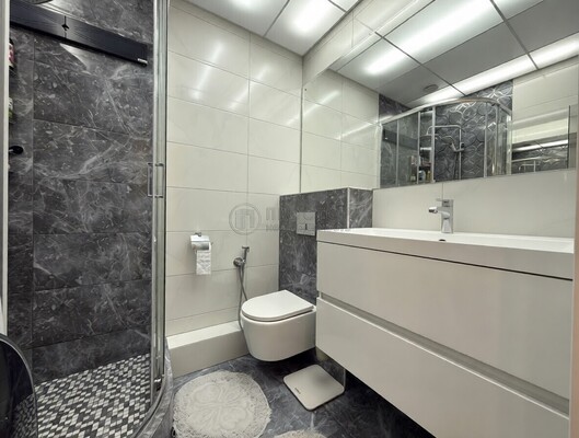 Продам трехкомнатную (3-комн.) квартиру, Ильменский проезд, 14к1, Москва г