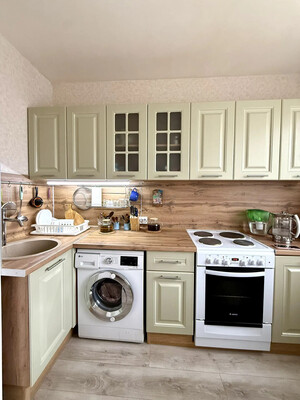 Продам однокомнатную (1-комн.) квартиру, Маршала Захарова ул, 8к3, Москва г