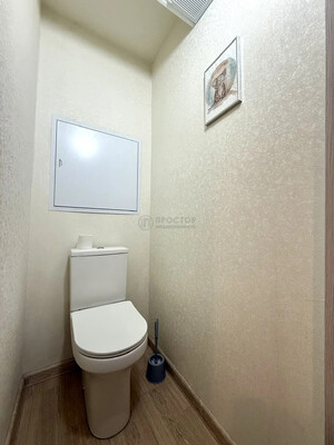 Продам однокомнатную (1-комн.) квартиру, Маршала Захарова ул, 8к3, Москва г