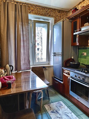 Продам двухкомнатную (2-комн.) квартиру, Марии Ульяновой ул, 27, Москва г