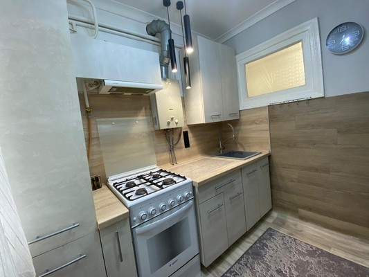 Продам двухкомнатную (2-комн.) квартиру, Сочинская ул, 3, Армавир г