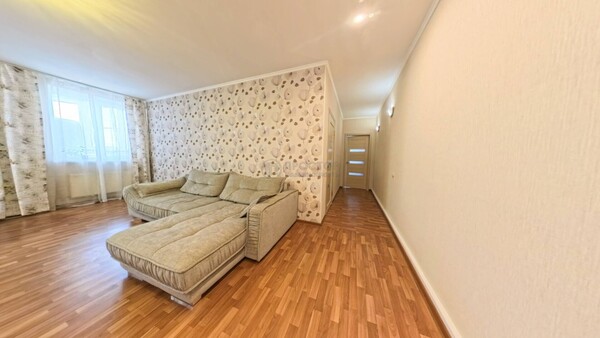 Продам трехкомнатную (3-комн.) квартиру, Граничная ул, 38, Русавкино-Романово д