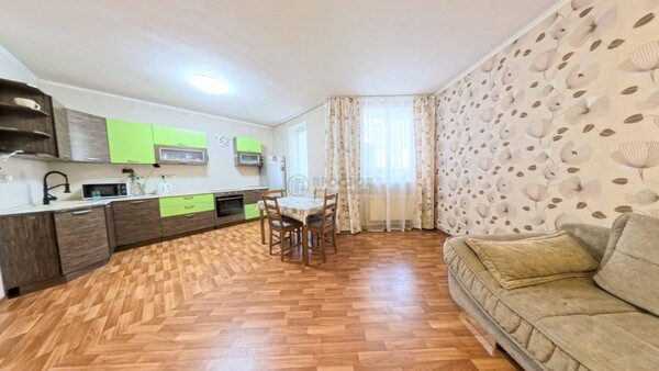 Продам трехкомнатную (3-комн.) квартиру, Граничная ул, 38, Русавкино-Романово д