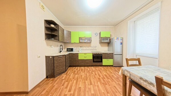 Продам трехкомнатную (3-комн.) квартиру, Граничная ул, 38, Русавкино-Романово д