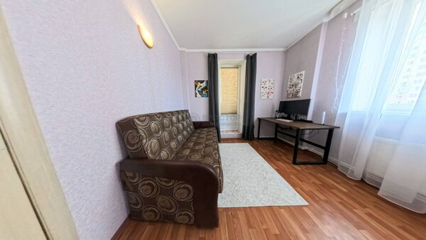 Продам трехкомнатную (3-комн.) квартиру, Граничная ул, 38, Русавкино-Романово д