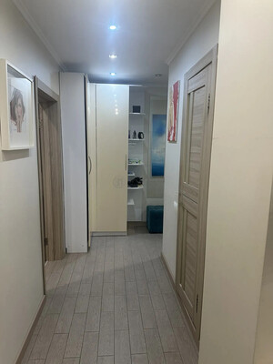 Продам однокомнатную (1-комн.) квартиру, Осенний б-р, 16к2, Москва г